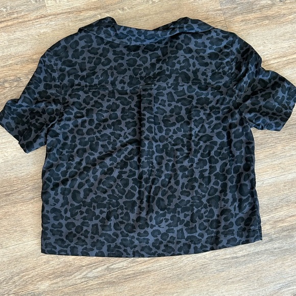 Element Button Up Crop Top - Picture 3 of 3